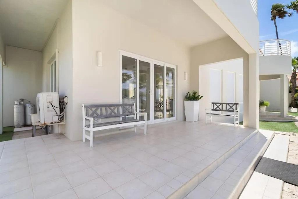 Blue Door Beach House By Bocobay Palm Beach