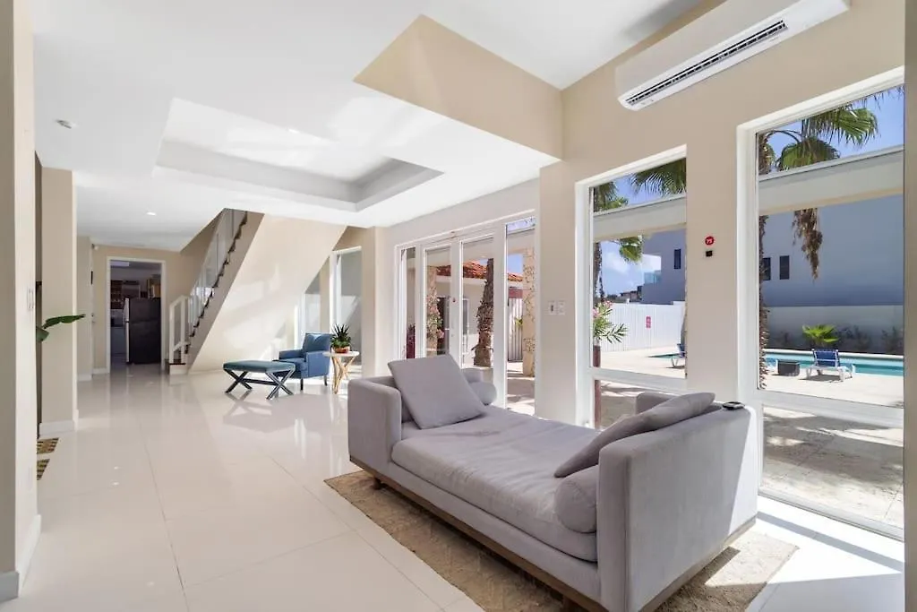 Blue Door Beach House By Bocobay Palm Beach Villa